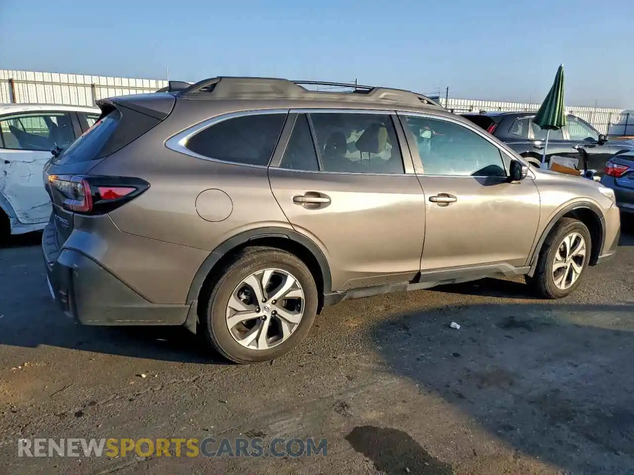3 Photograph of a damaged car 4S4BTGND5M3130313 SUBARU OUTBACK 2021