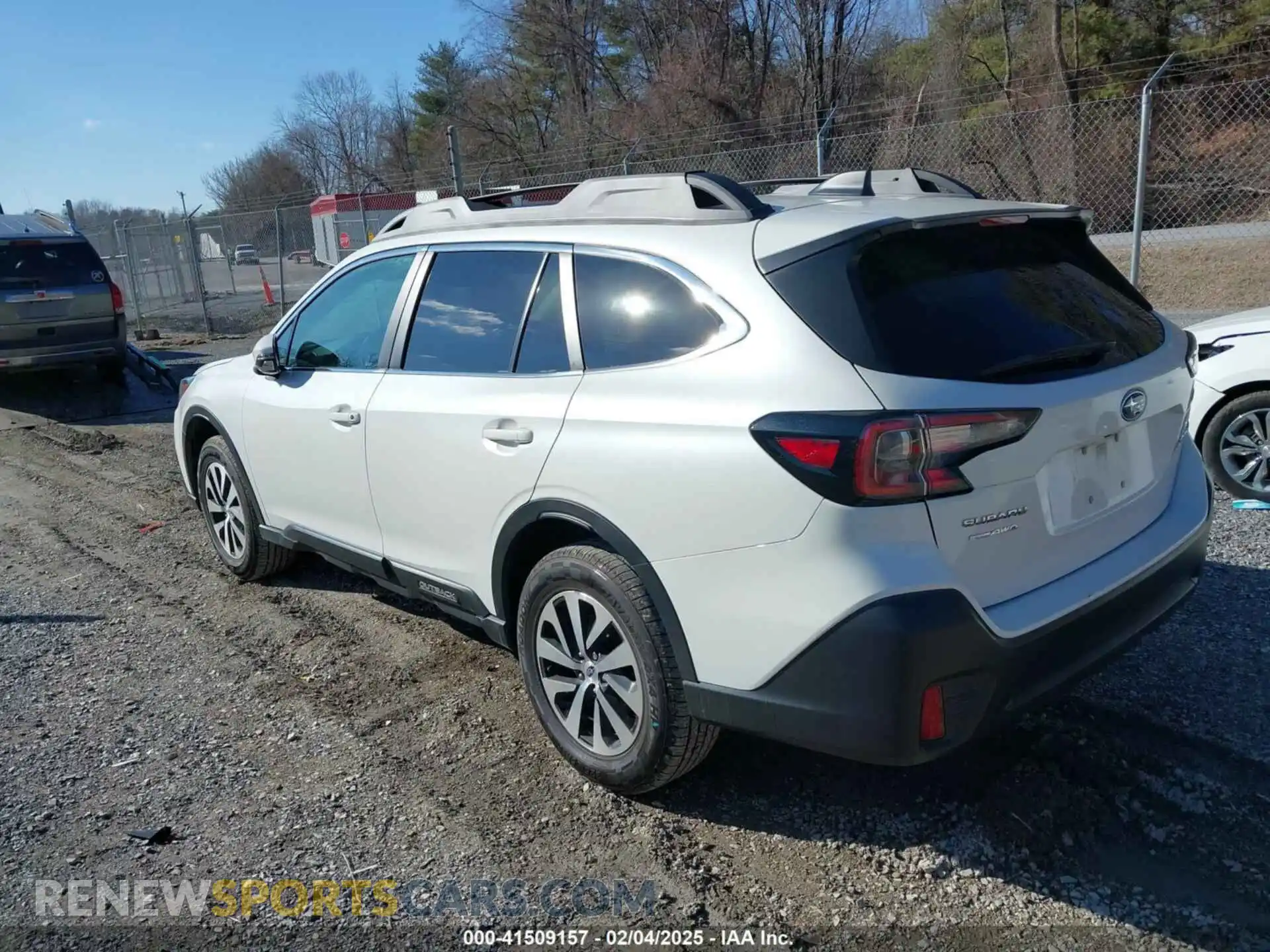 3 Photograph of a damaged car 4S4BTACC4N3108568 SUBARU OUTBACK 2022