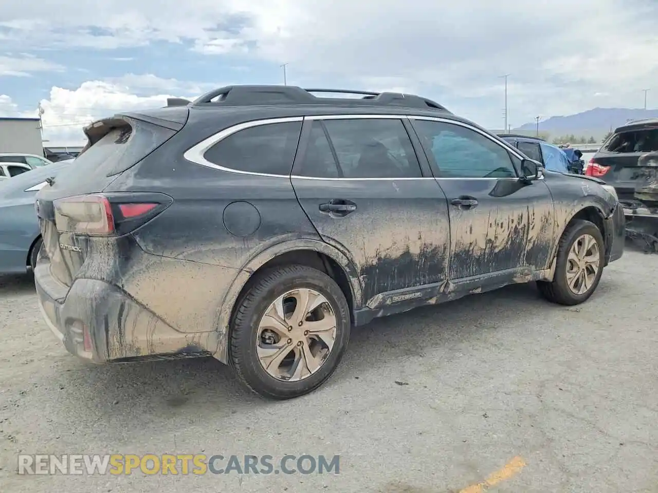 3 Photograph of a damaged car 4S4BTANC0N3134775 SUBARU OUTBACK 2022