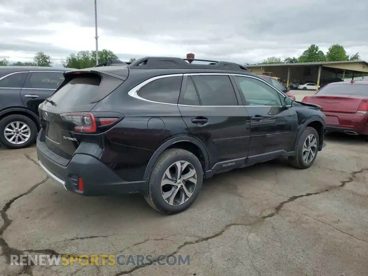 3 Photograph of a damaged car 4S4BTANC1N3242242 SUBARU OUTBACK 2022