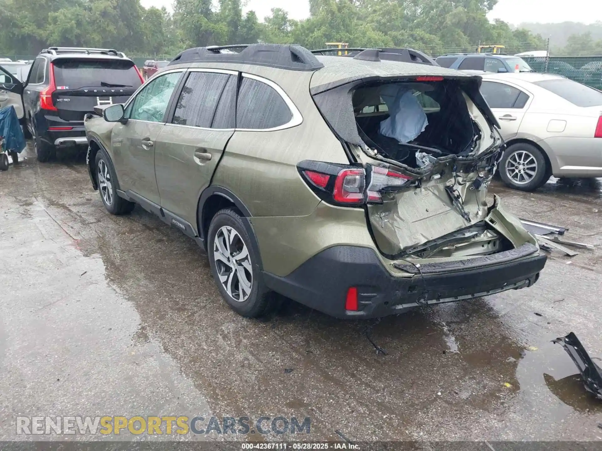 3 Photograph of a damaged car 4S4BTANC2N3282507 SUBARU OUTBACK 2022