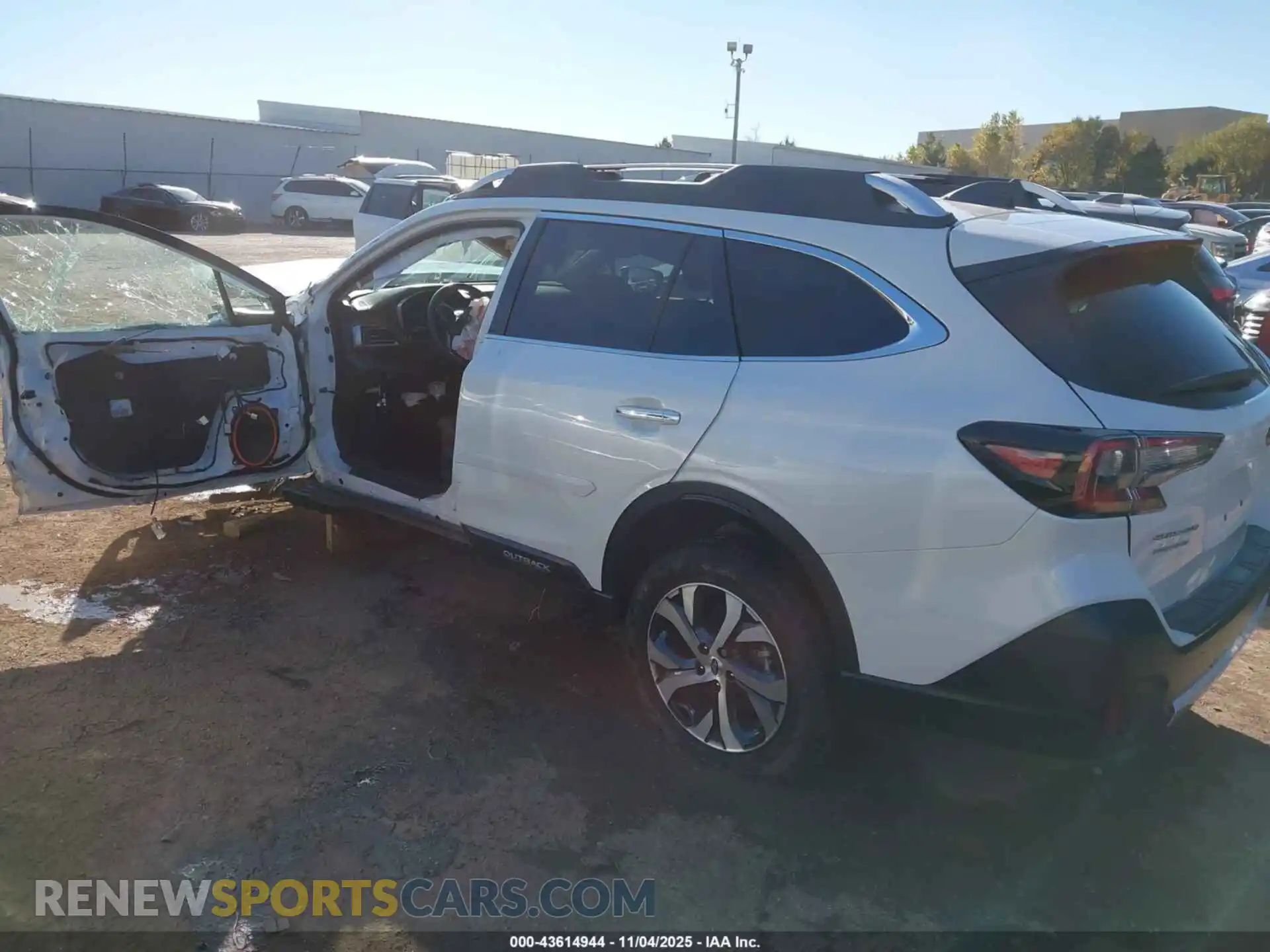 3 Photograph of a damaged car 4S4BTGPD4N3218123 SUBARU OUTBACK 2022