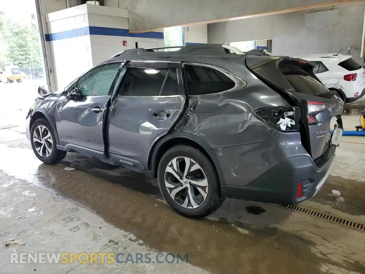 2 Photograph of a damaged car 4S4BTGPDXN3154847 SUBARU OUTBACK 2022