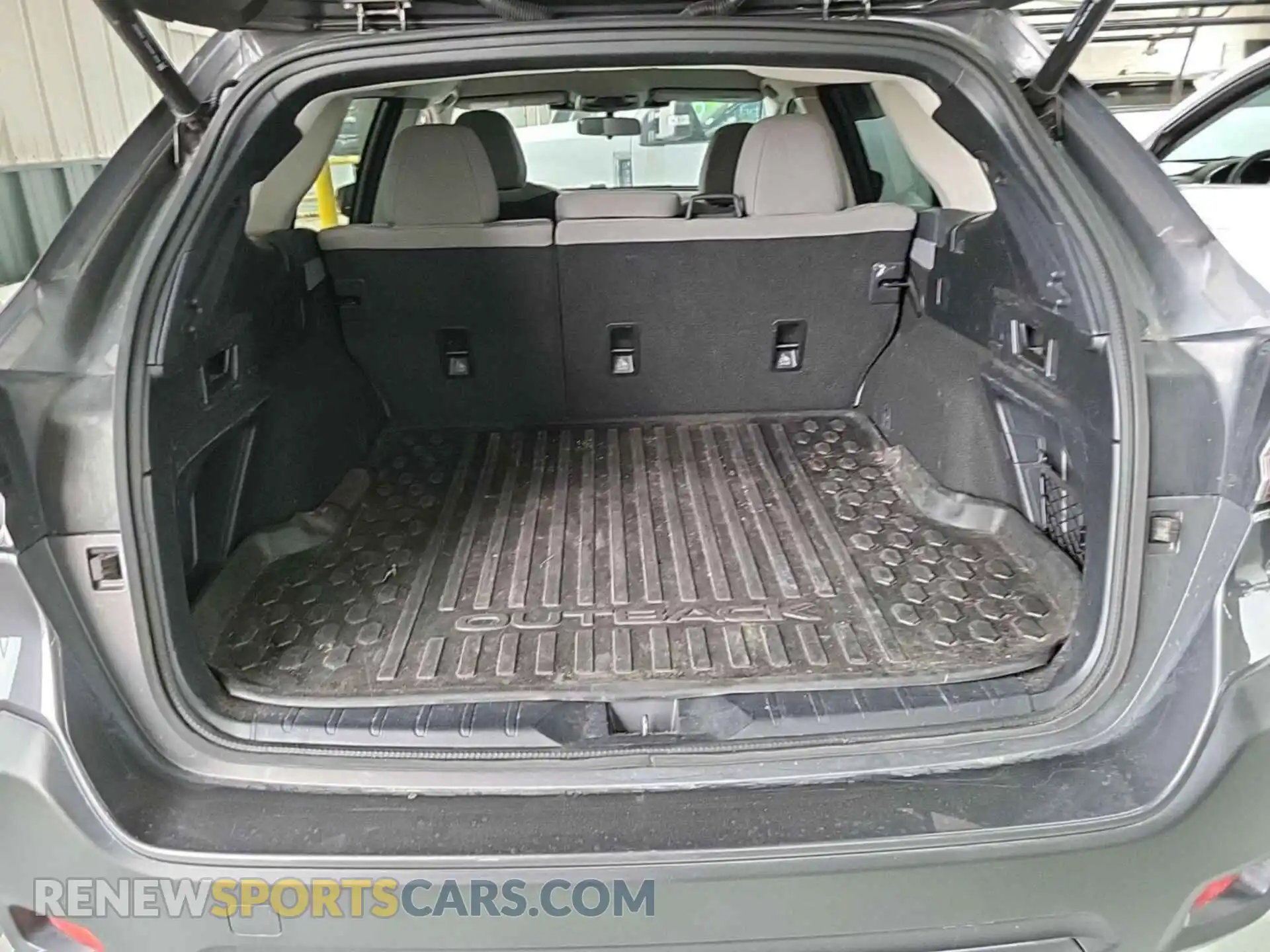 2 Photograph of a damaged car 4S4BTADC1P3139486 SUBARU OUTBACK 2023