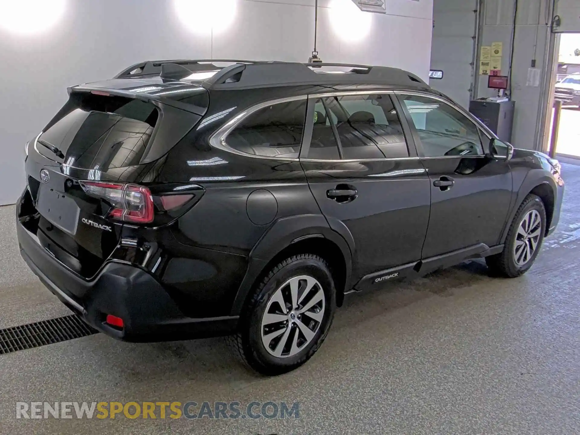 2 fotografías del automóvil dañado 4S4BTADC2P3218391 SUBARU OUTBACK 2023