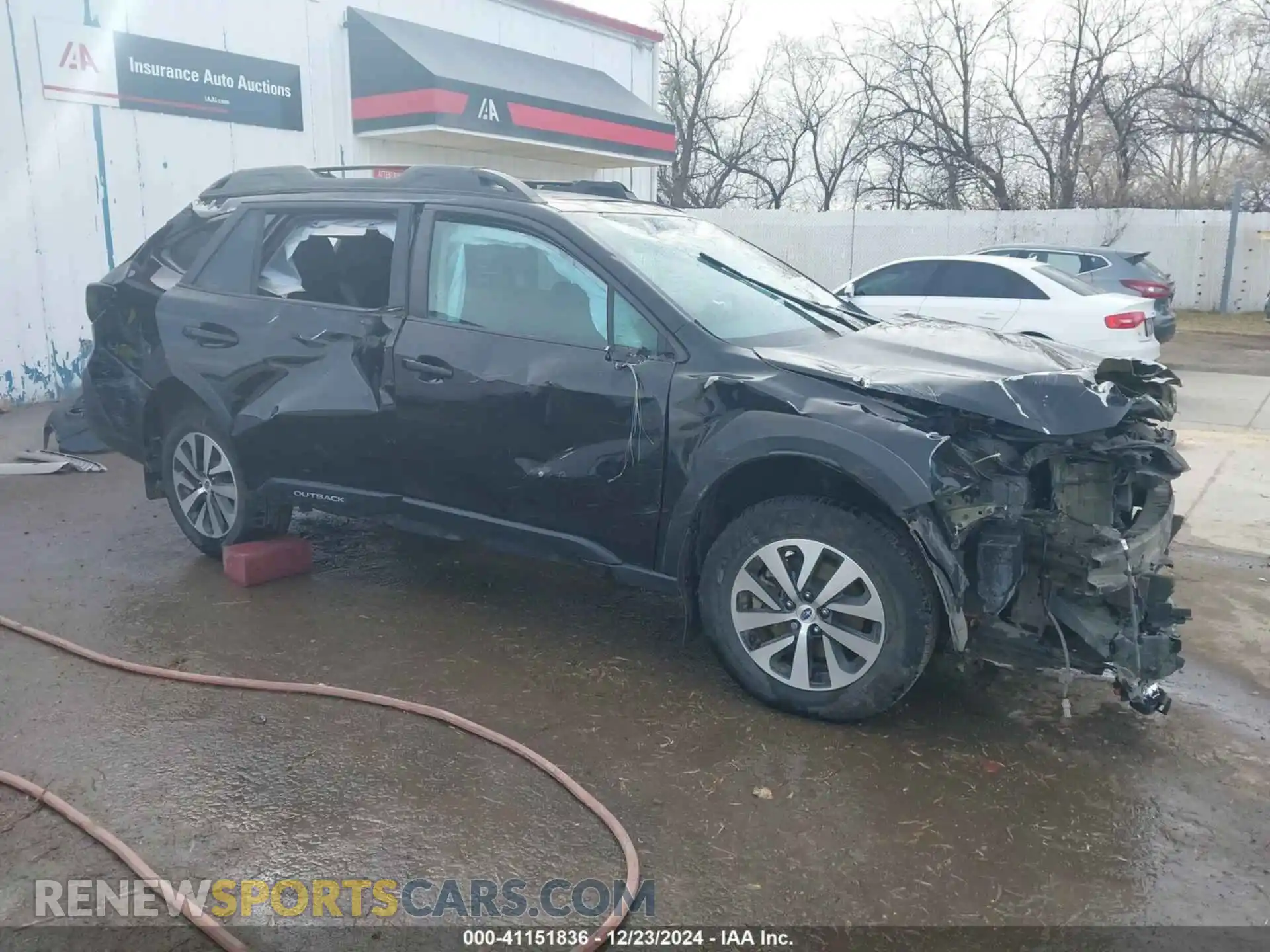 1 Photograph of a damaged car 4S4BTAFC2P3139235 SUBARU OUTBACK 2023