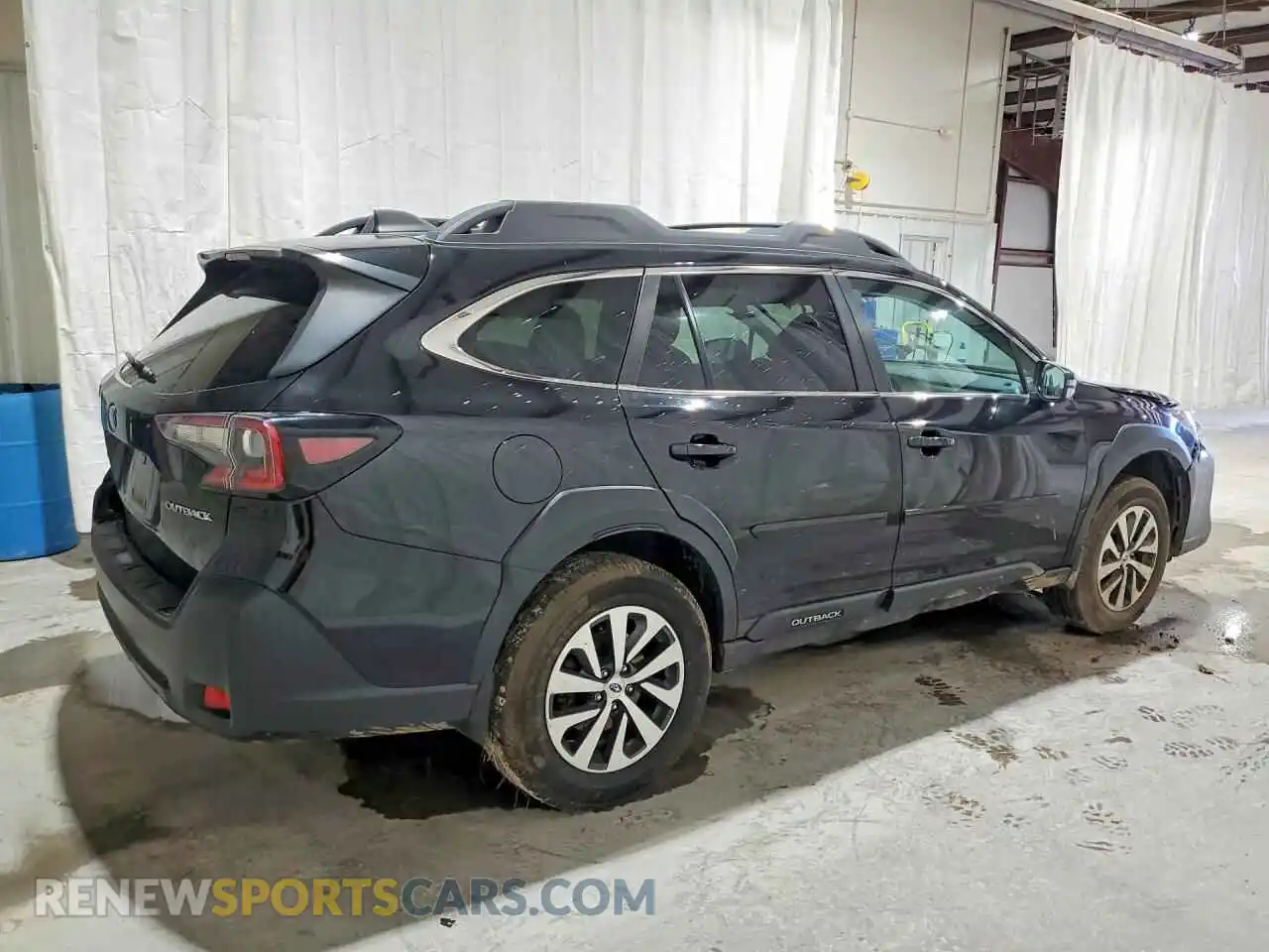3 Photograph of a damaged car 4S4BTAFC6P3213109 SUBARU OUTBACK 2023