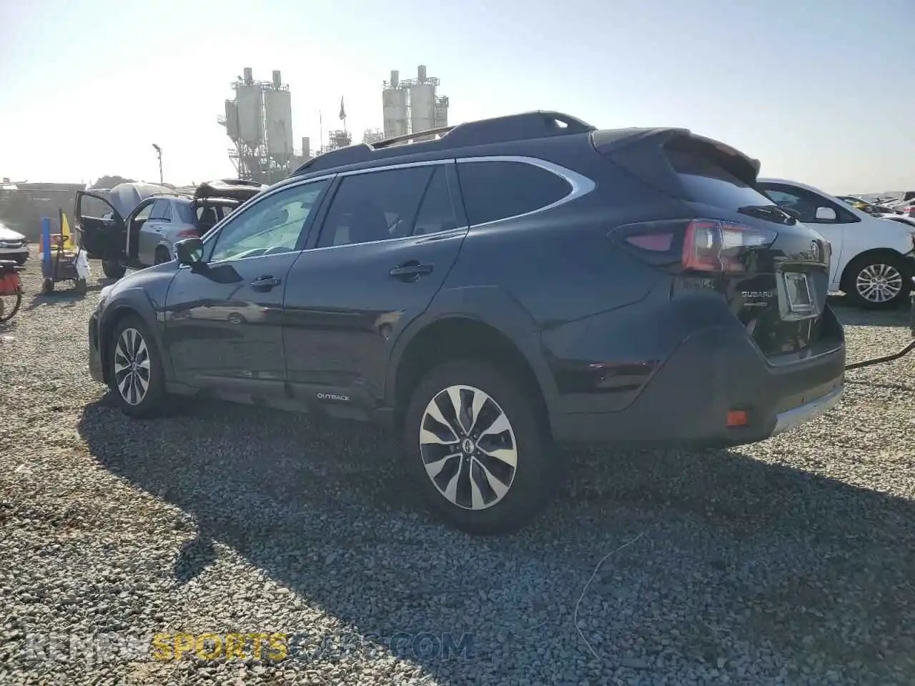 2 Photograph of a damaged car 4S4BTANC2P3191255 SUBARU OUTBACK 2023