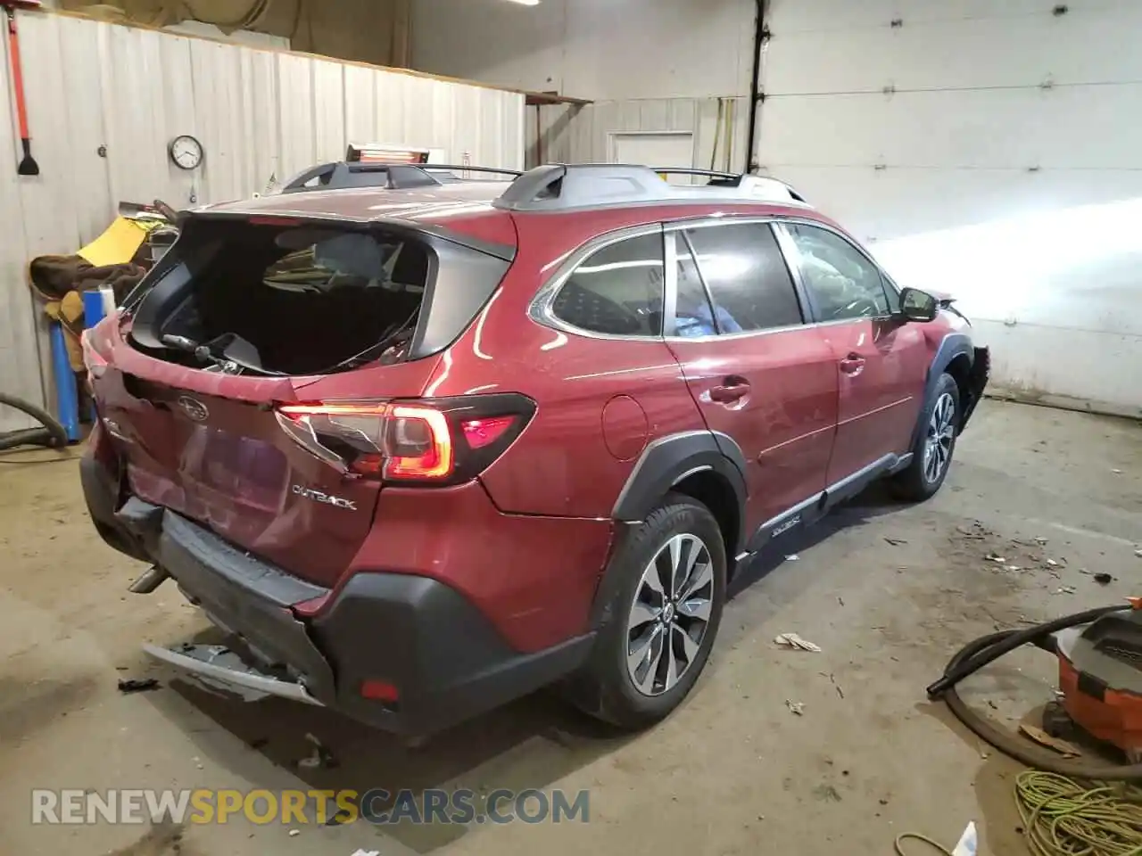 3 Photograph of a damaged car 4S4BTANC5P3199401 SUBARU OUTBACK 2023