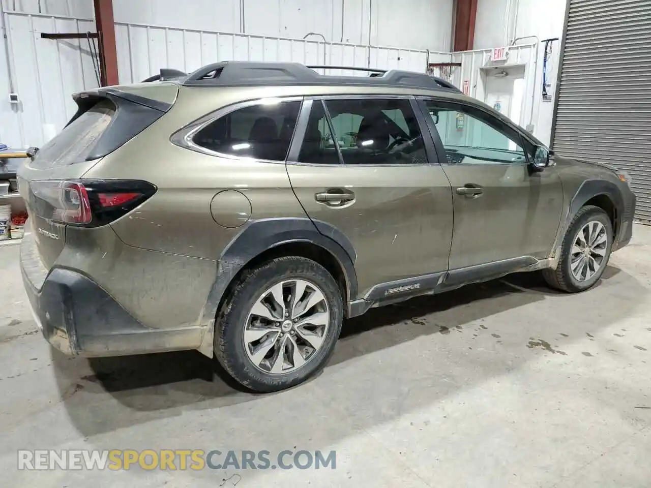 3 Photograph of a damaged car 4S4BTANC6P3132533 SUBARU OUTBACK 2023