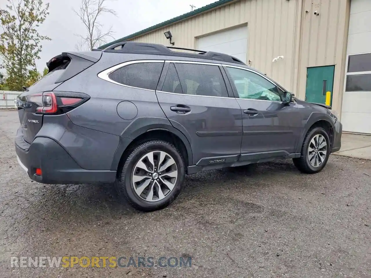 3 Photograph of a damaged car 4S4BTANC7P3157585 SUBARU OUTBACK 2023
