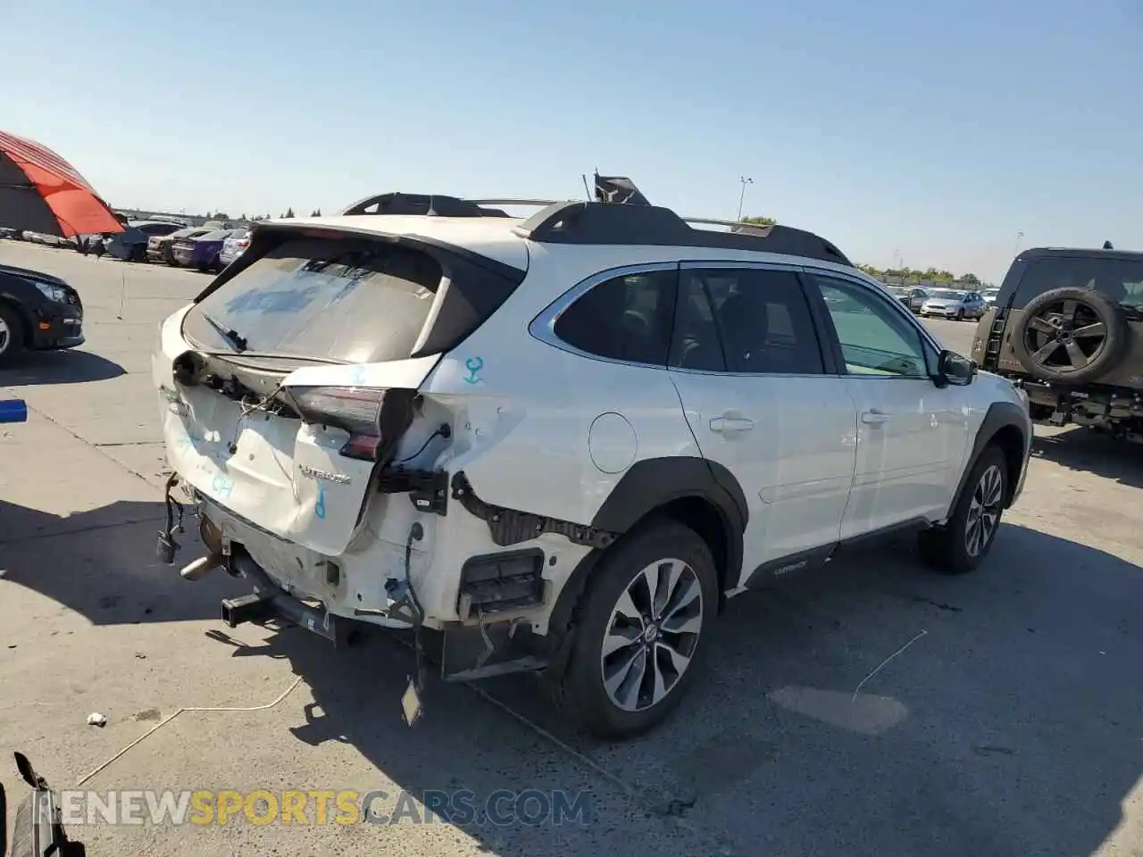 3 Photograph of a damaged car 4S4BTANC7P3203786 SUBARU OUTBACK 2023