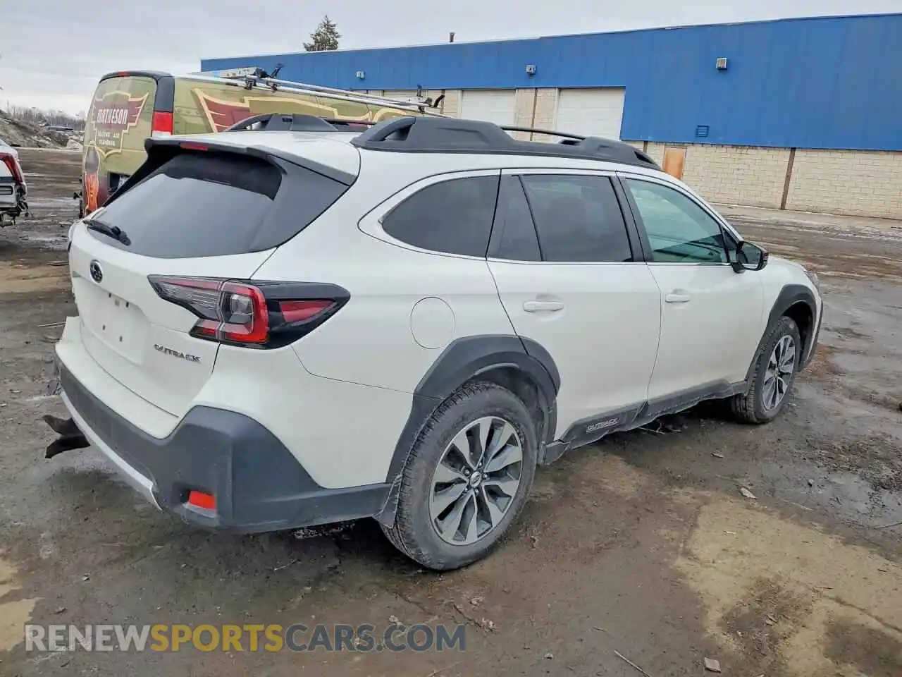 3 Photograph of a damaged car 4S4BTANC9P3139105 SUBARU OUTBACK 2023