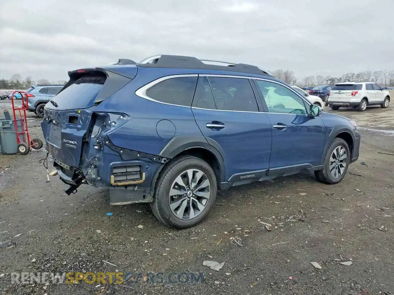 3 Photograph of a damaged car 4S4BTAPC5P3125652 SUBARU OUTBACK 2023