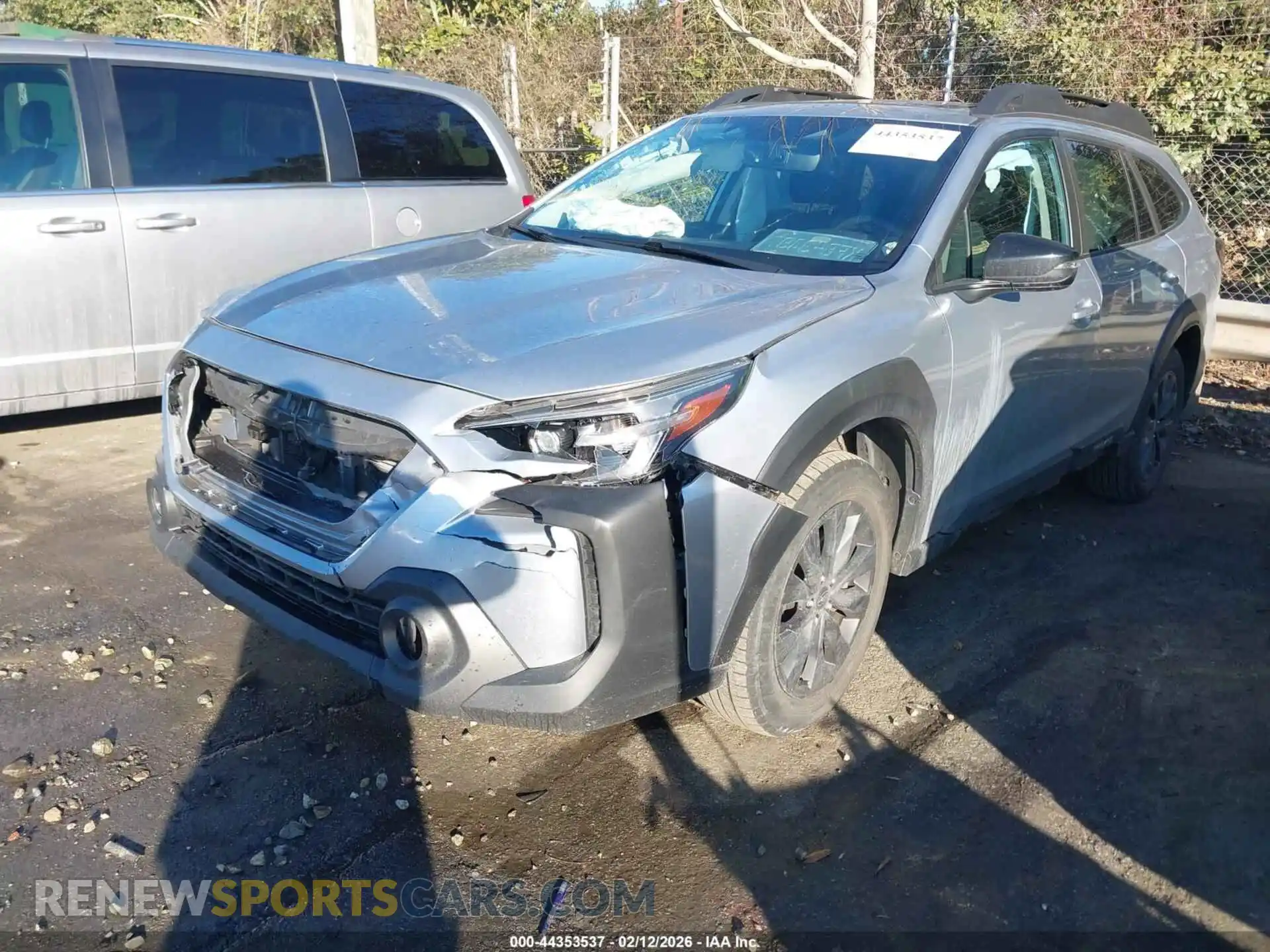 2 fotografías del automóvil dañado 4S4BTGLD5P3176148 SUBARU OUTBACK 2023
