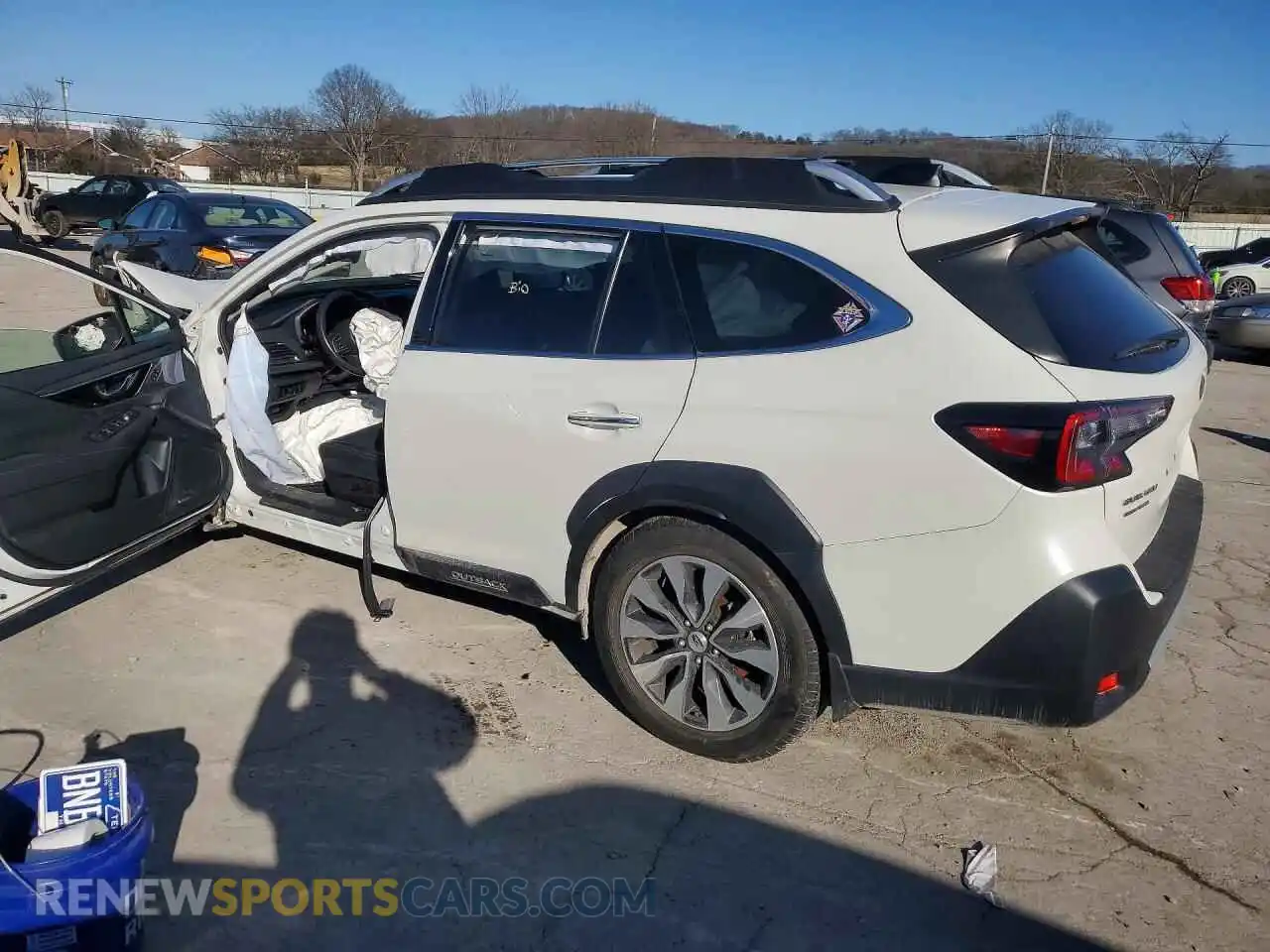 2 Photograph of a damaged car 4S4BTGPD3P3203115 SUBARU OUTBACK 2023