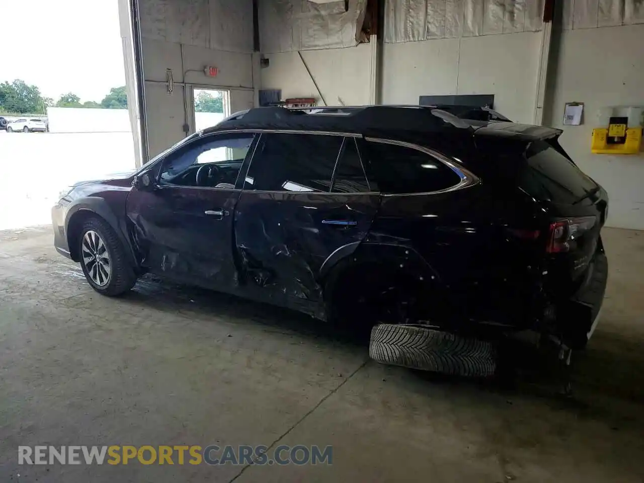 2 Photograph of a damaged car 4S4BTGPD3P3204104 SUBARU OUTBACK 2023