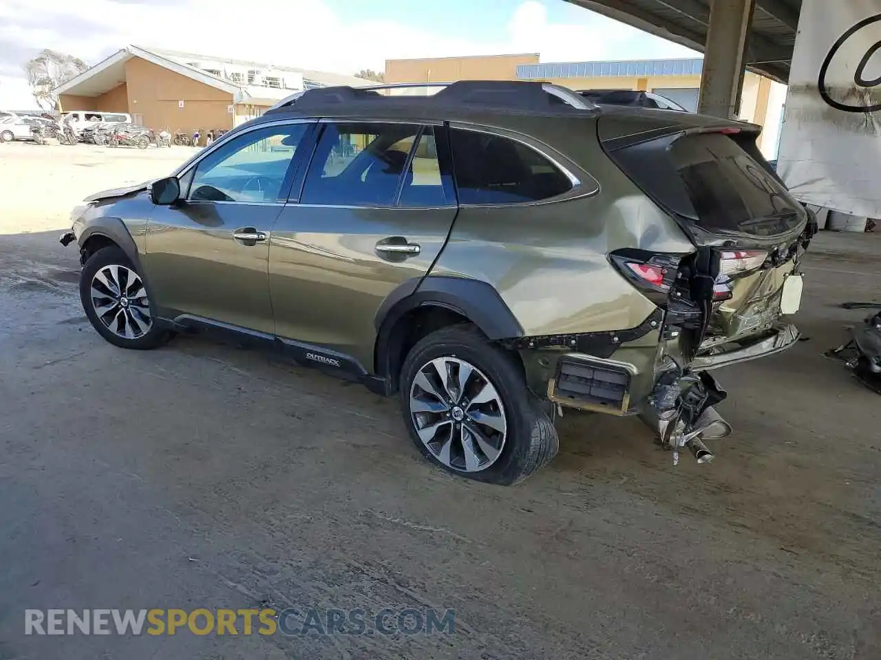 2 fotografías del automóvil dañado 4S4BTGPD7P3174721 SUBARU OUTBACK 2023