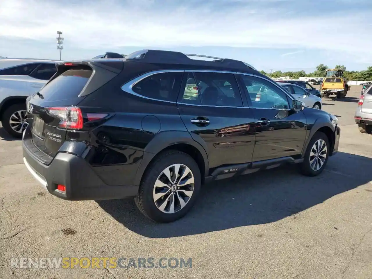 3 Photograph of a damaged car 4S4BTGPDXP3156701 SUBARU OUTBACK 2023