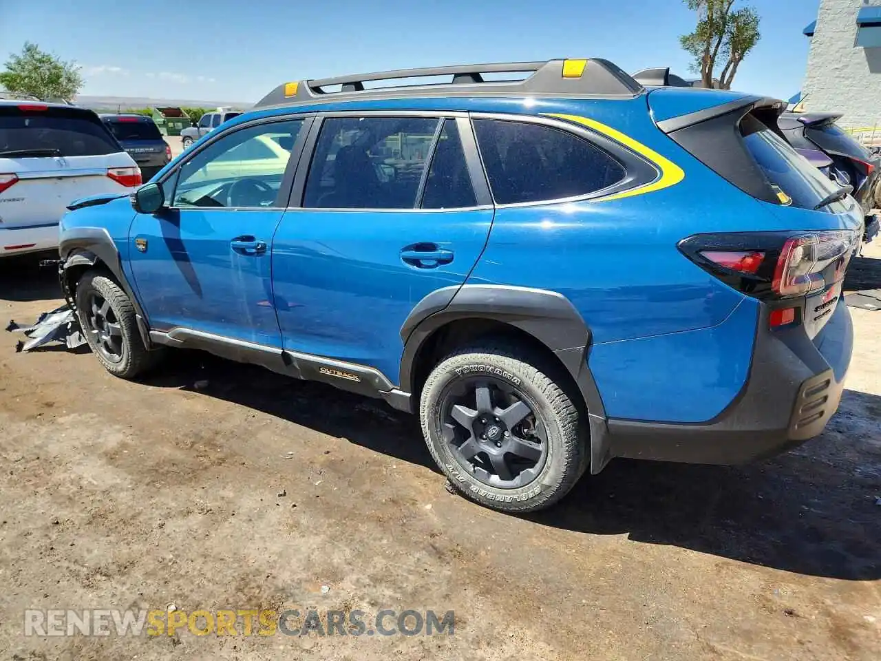 2 Photograph of a damaged car 4S4BTGSDXP3188152 SUBARU OUTBACK 2023