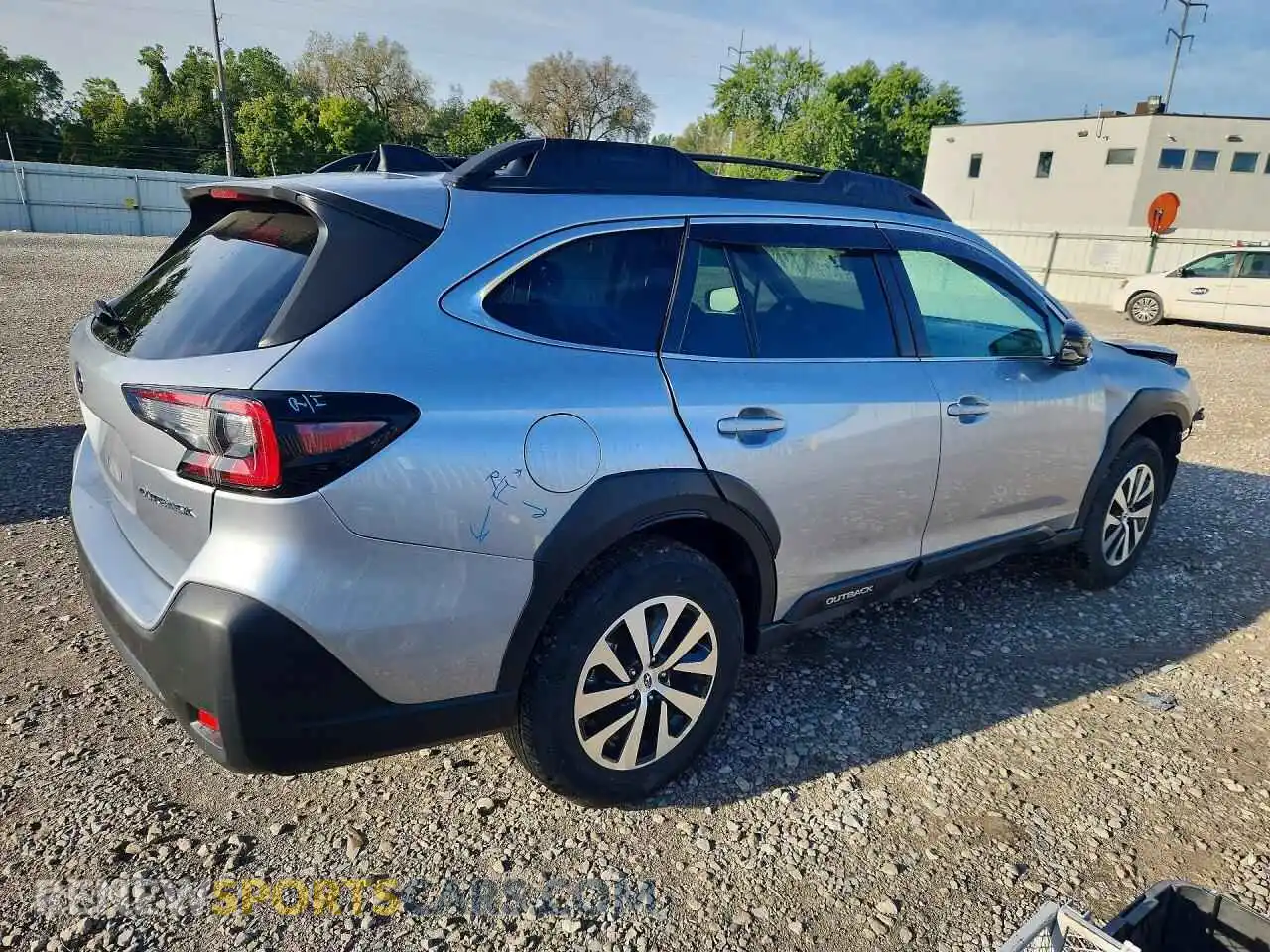 3 Фотография поврежденного автомобиля 4S4BTACC1R3280840 SUBARU OUTBACK 2024