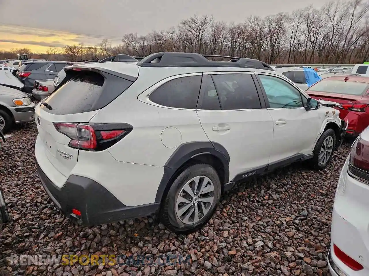 3 Photograph of a damaged car 4S4BTACC6R3168194 SUBARU OUTBACK 2024