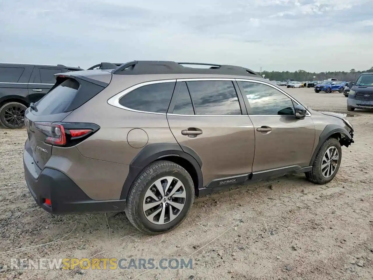 3 Photograph of a damaged car 4S4BTADC8R3271177 SUBARU OUTBACK 2024