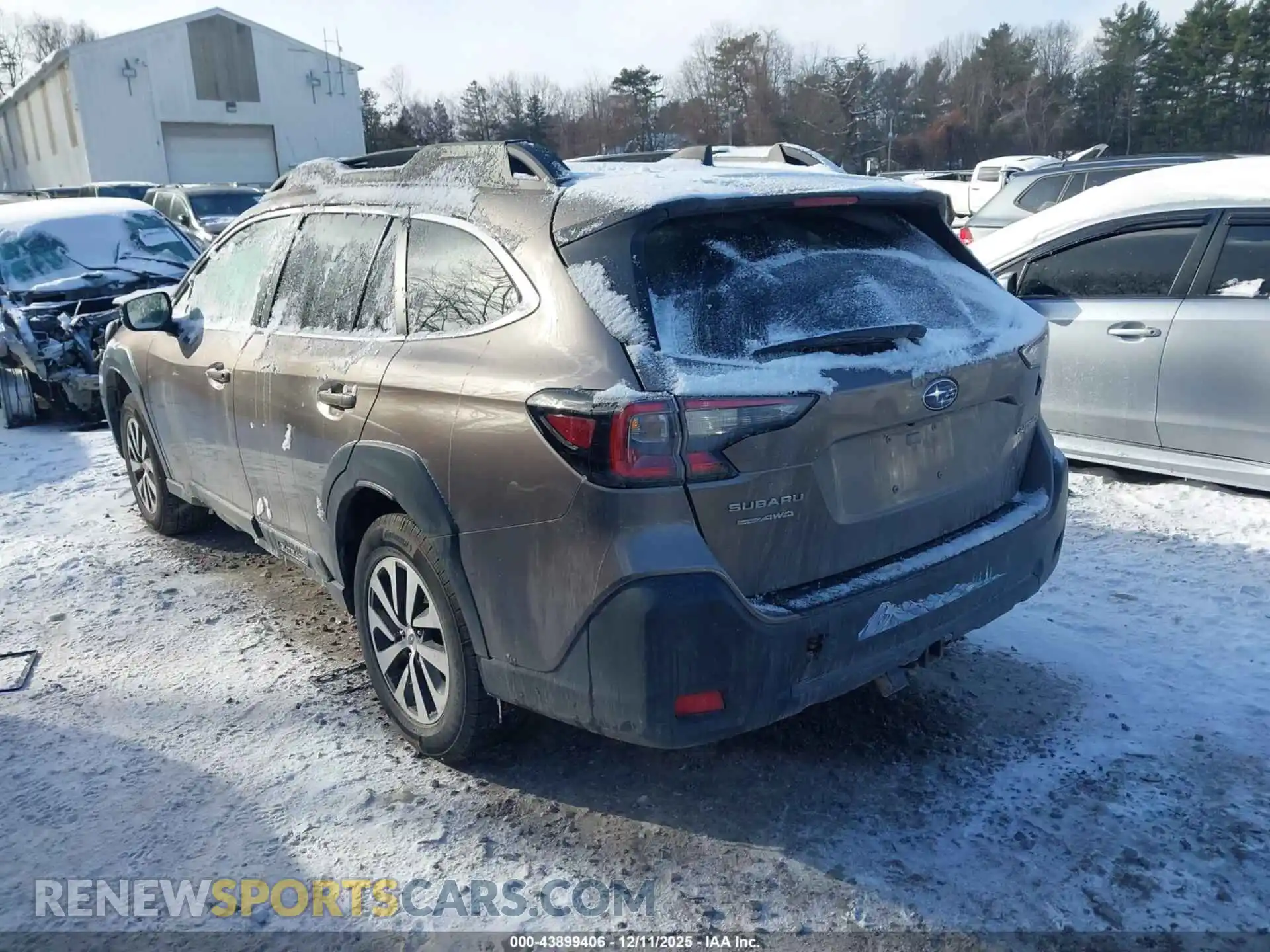 3 Photograph of a damaged car 4S4BTADCXR3299546 SUBARU OUTBACK 2024