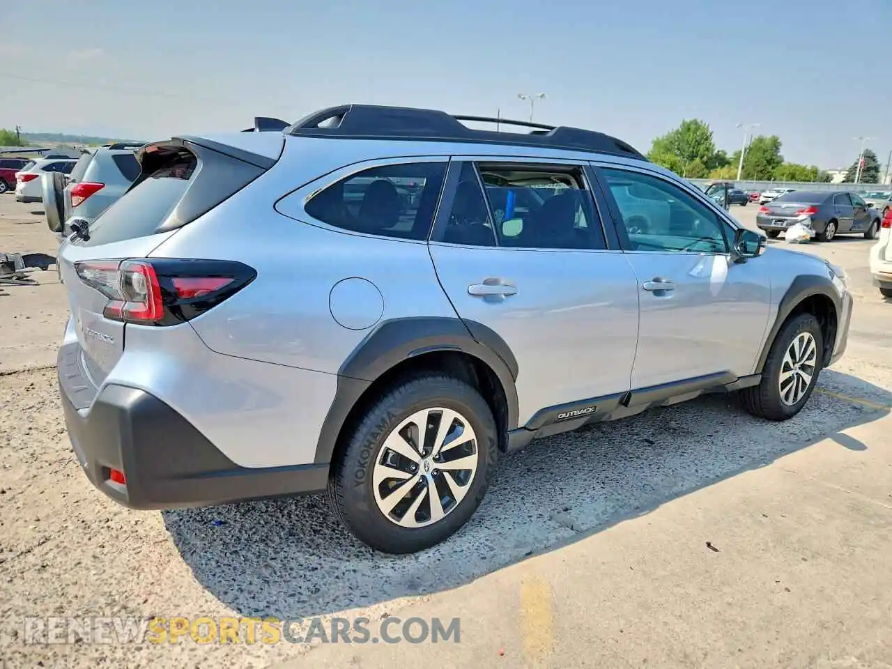 3 Photograph of a damaged car 4S4BTAFC4R3179397 SUBARU OUTBACK 2024