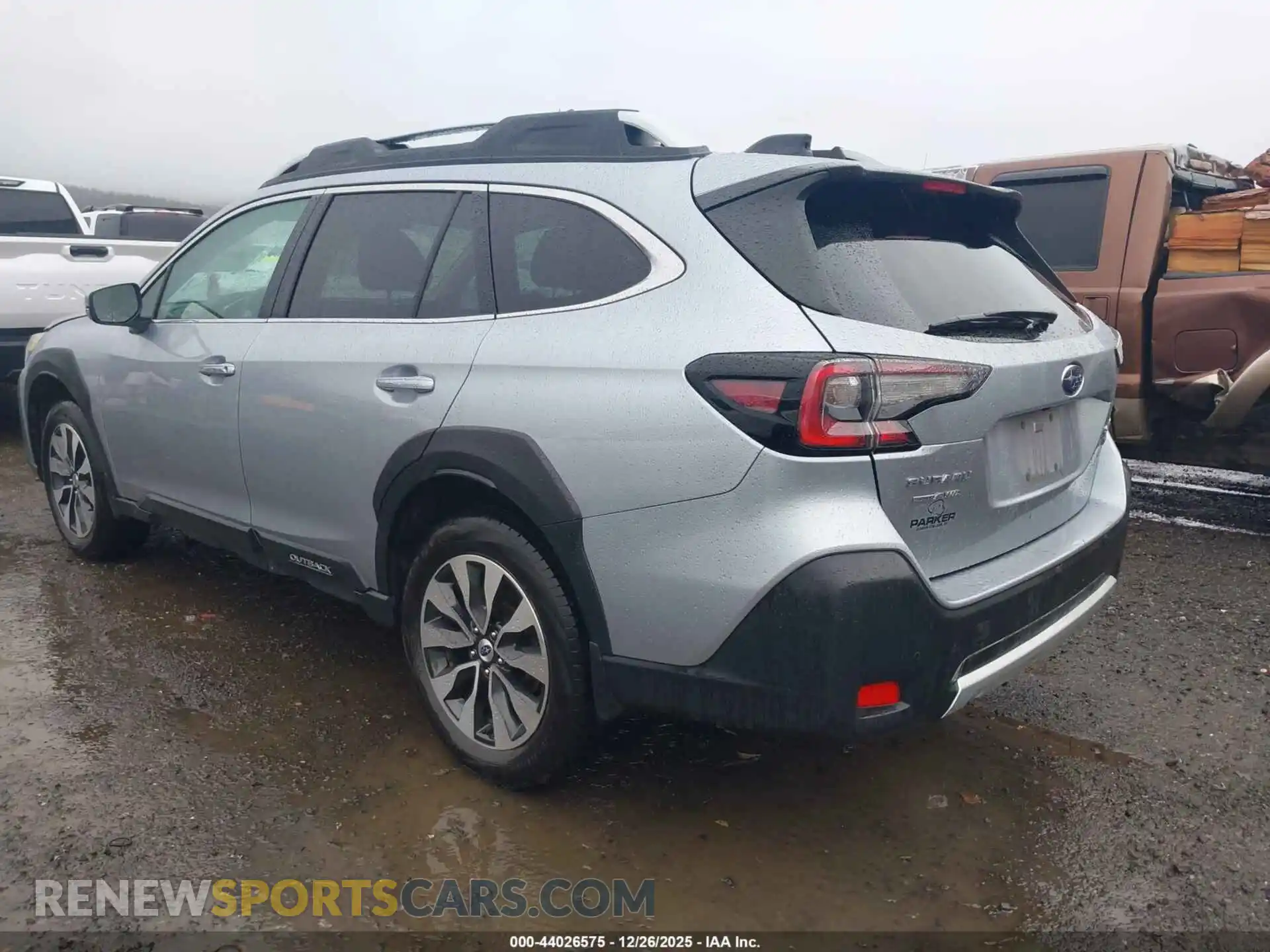 3 Photograph of a damaged car 4S4BTAPC3R3186923 SUBARU OUTBACK 2024