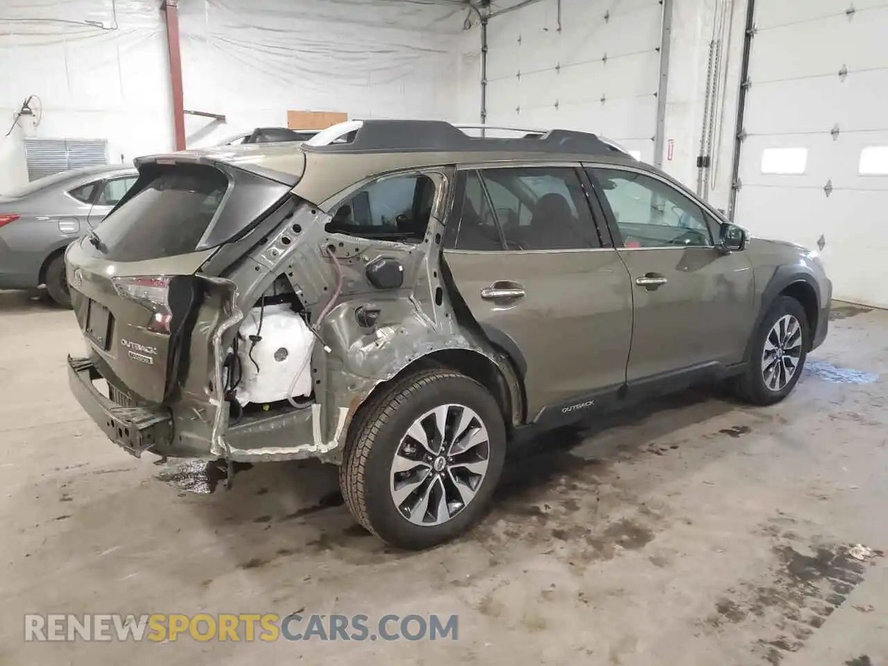 3 Photograph of a damaged car 4S4BTAPC8R3275919 SUBARU OUTBACK 2024