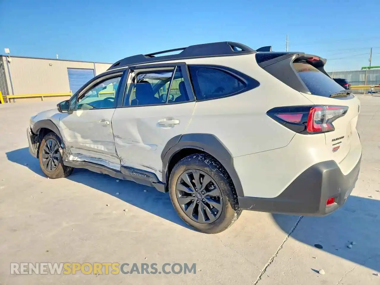 2 fotografías del automóvil dañado 4S4BTGLDXR3214864 SUBARU OUTBACK 2024