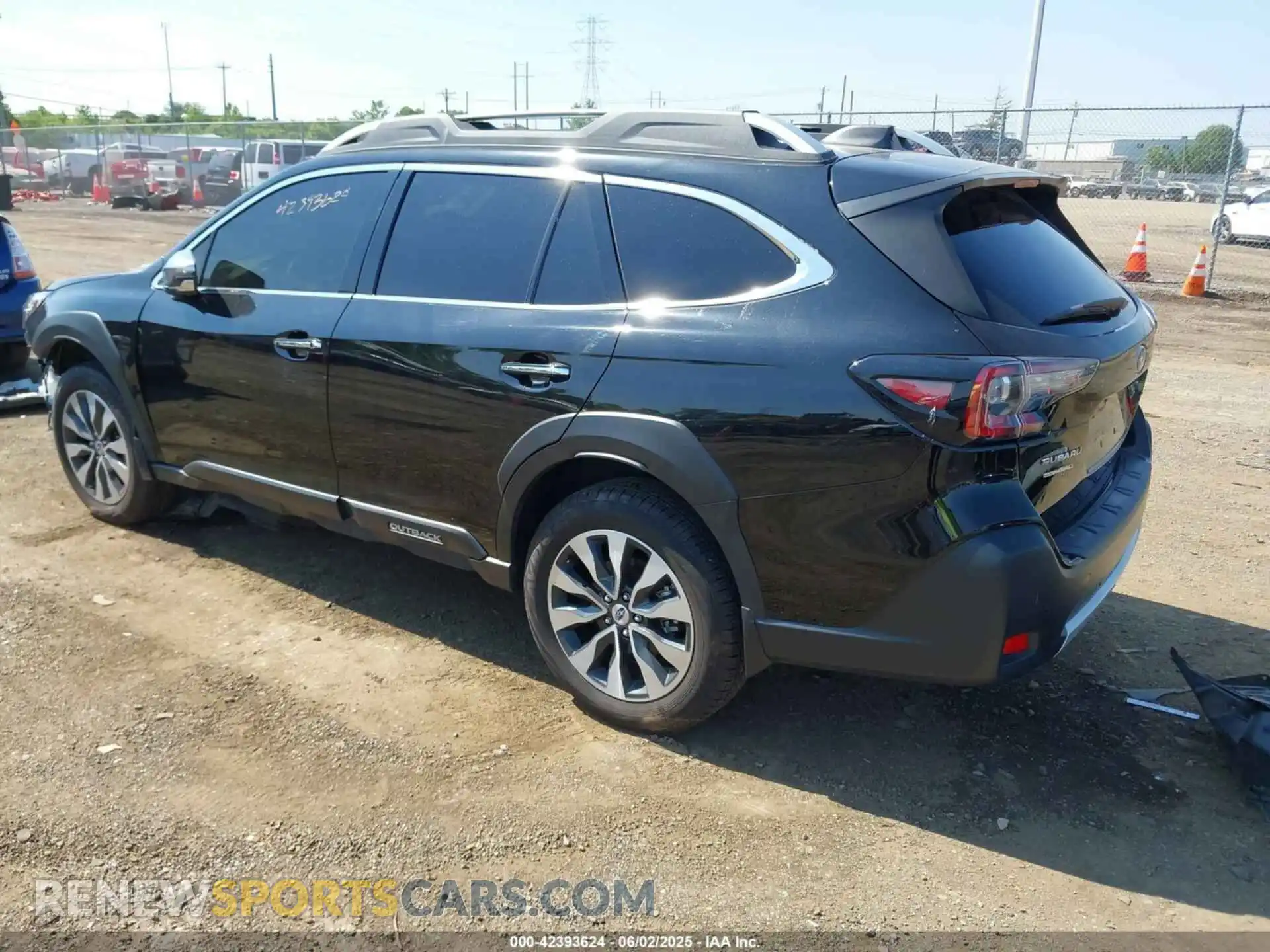 3 Photograph of a damaged car 4S4BTGPD0R3120275 SUBARU OUTBACK 2024