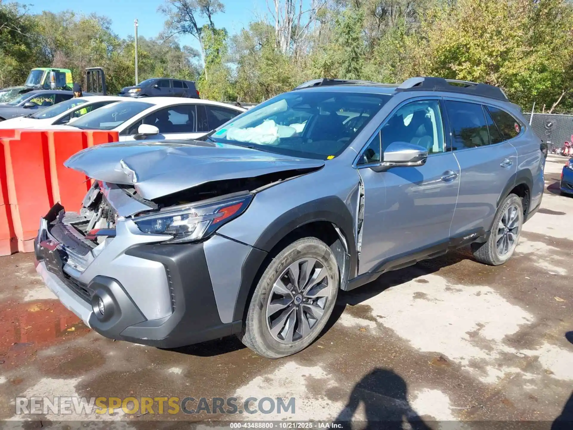 2 Photograph of a damaged car 4S4BTGPD2R3208017 SUBARU OUTBACK 2024