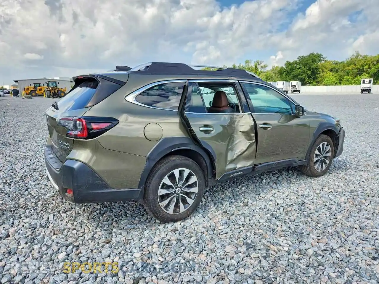 3 Photograph of a damaged car 4S4BTGPD3R3297743 SUBARU OUTBACK 2024