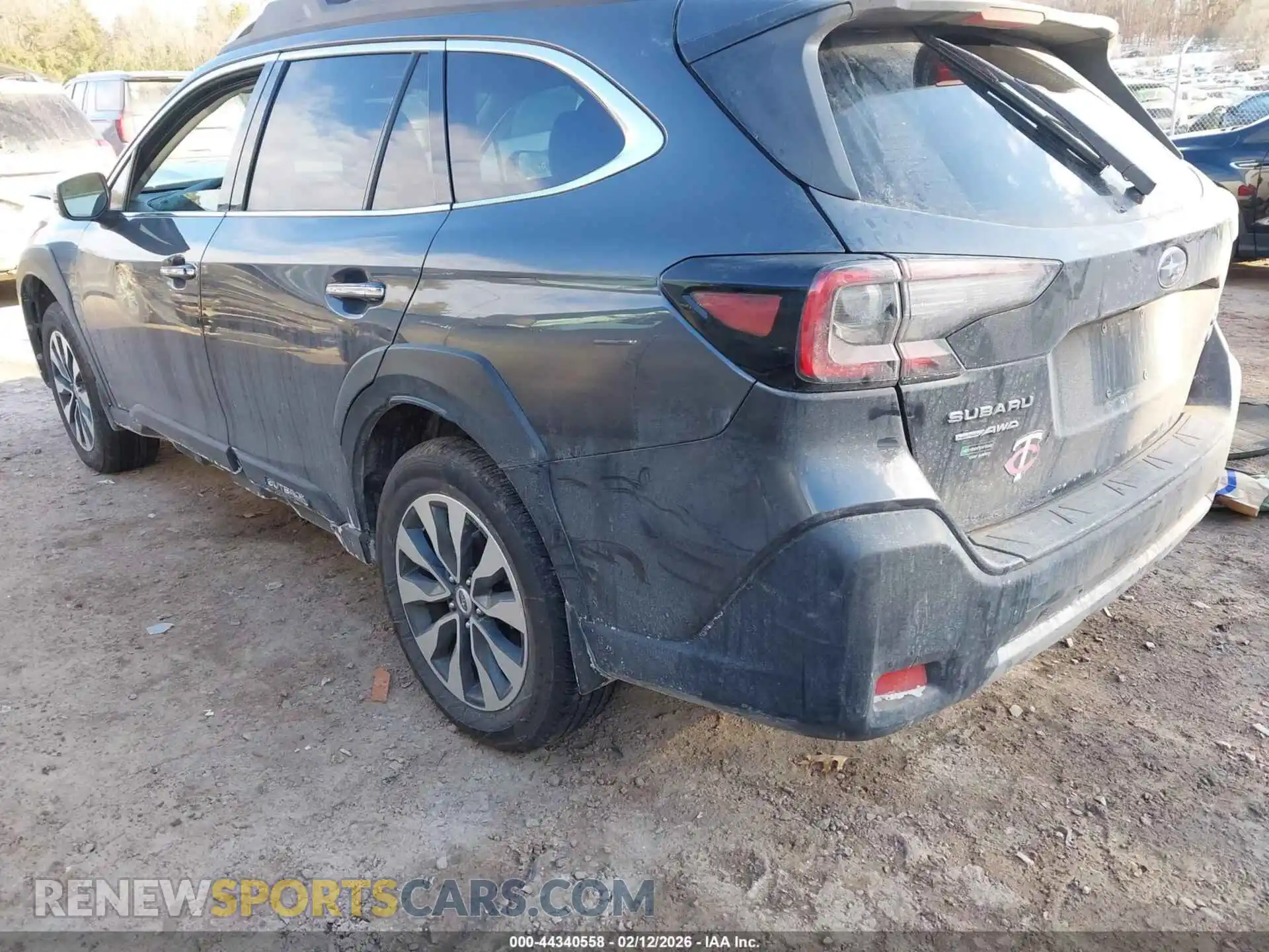 3 Photograph of a damaged car 4S4BTGPD8R3175329 SUBARU OUTBACK 2024