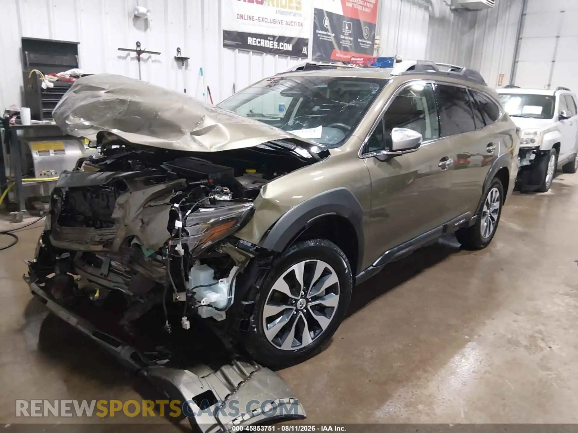 2 Photograph of a damaged car 4S4BTGPD8R3184984 SUBARU OUTBACK 2024