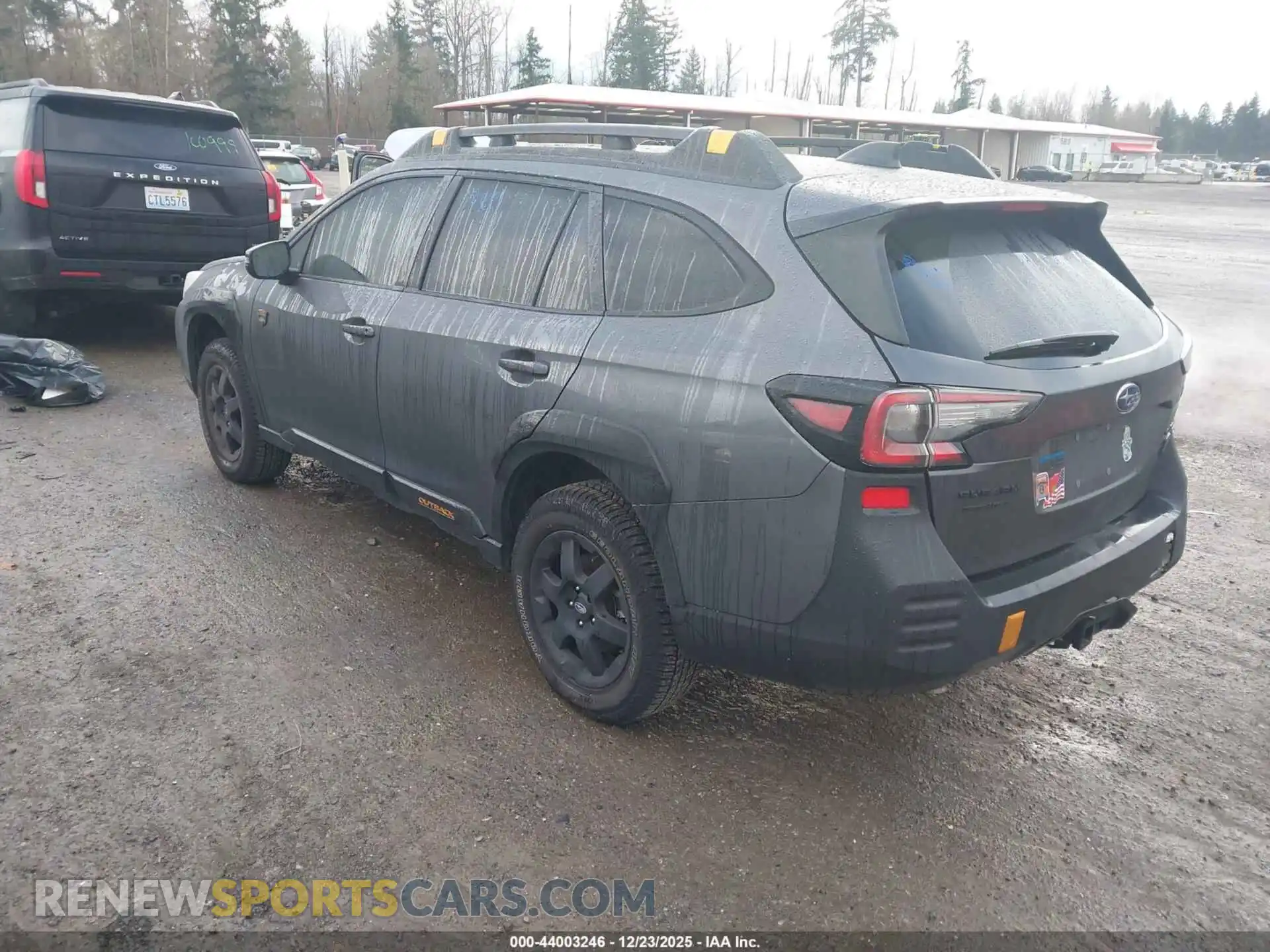 3 Photograph of a damaged car 4S4BTGSD4R3288072 SUBARU OUTBACK 2024