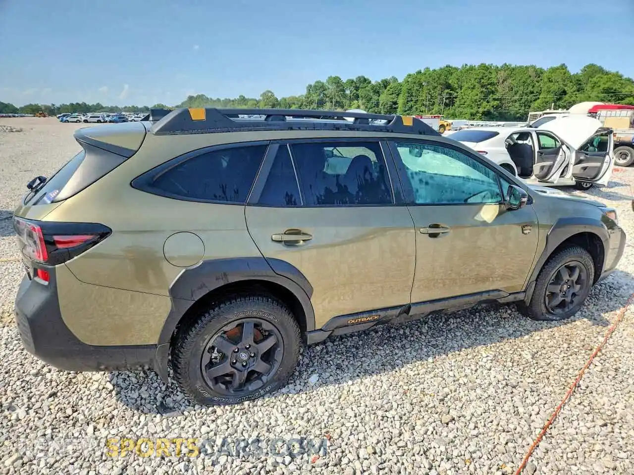 3 fotografías del automóvil dañado 4S4BTGUD2R3198917 SUBARU OUTBACK 2024