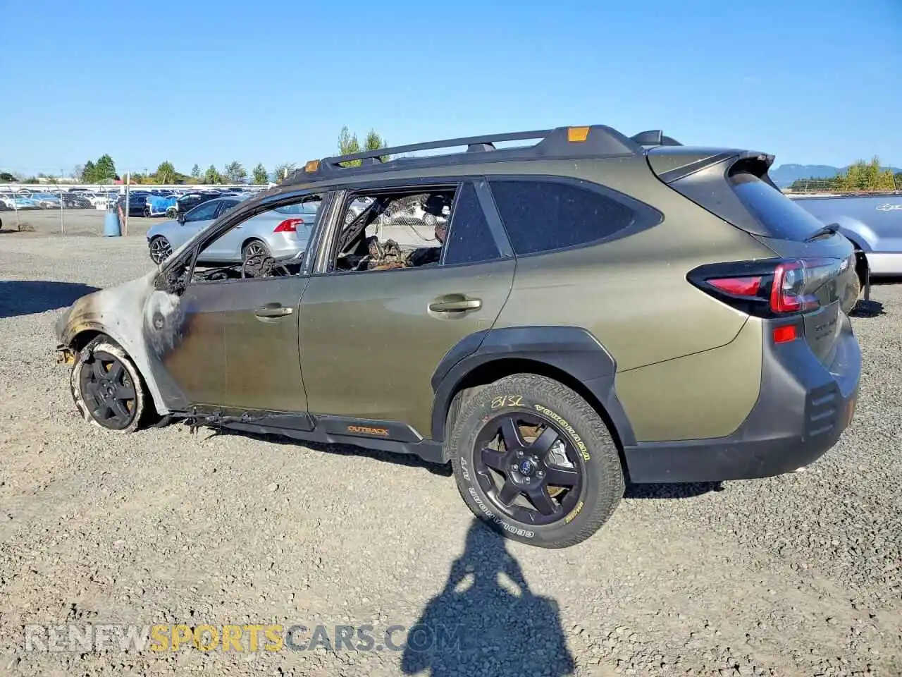 2 Photograph of a damaged car 4S4BTGUD5R3194859 SUBARU OUTBACK 2024