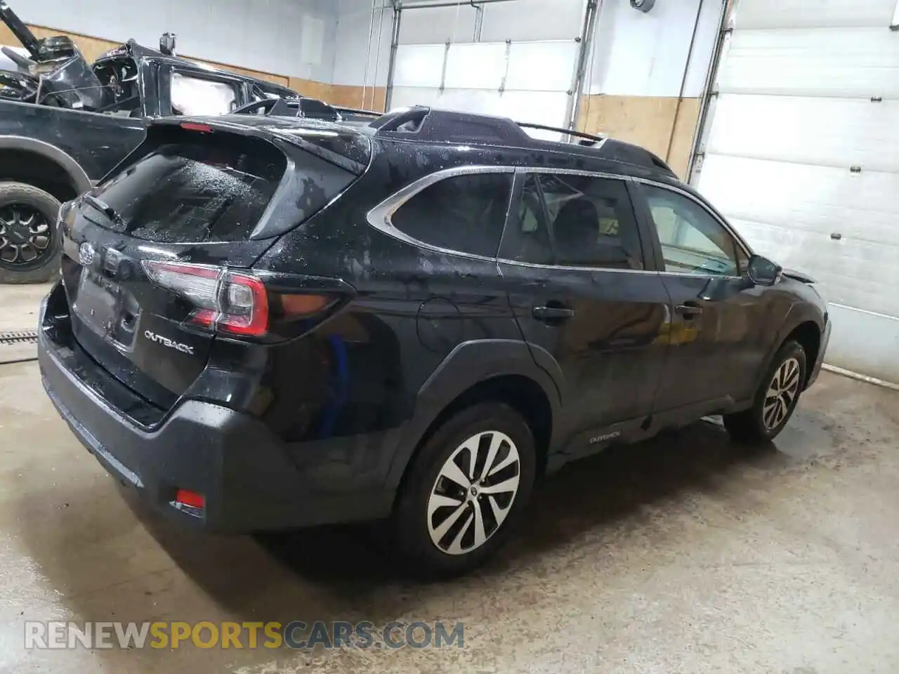 3 Photograph of a damaged car 4S4BTADC6S3213459 SUBARU OUTBACK 2025