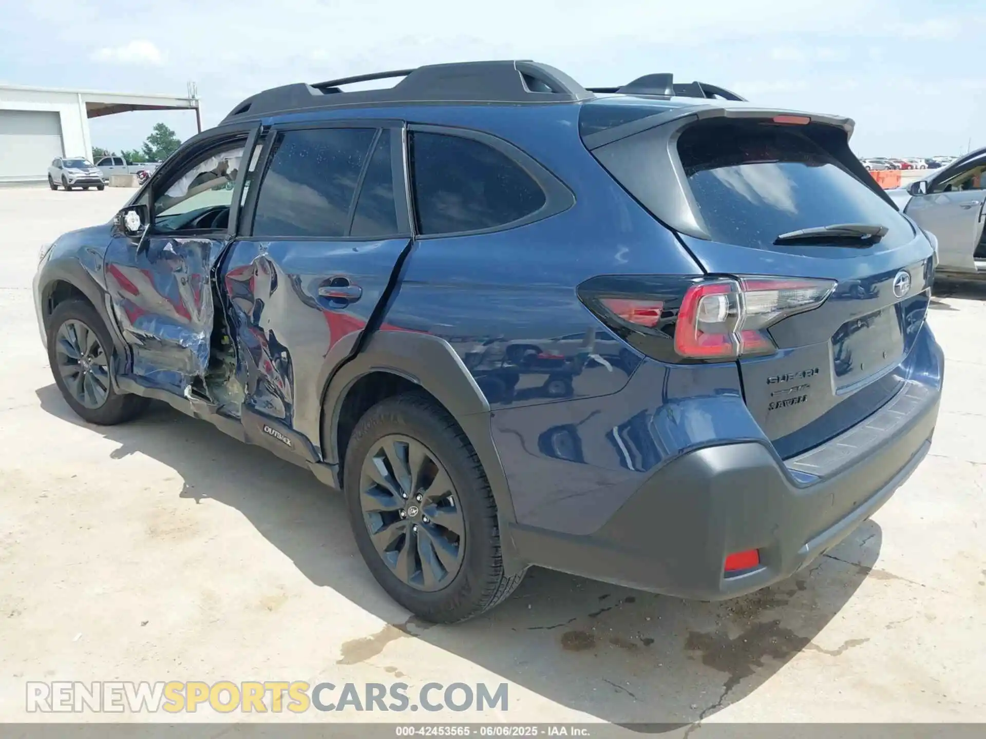 3 Photograph of a damaged car 4S4BTALC4S3134793 SUBARU OUTBACK 2025
