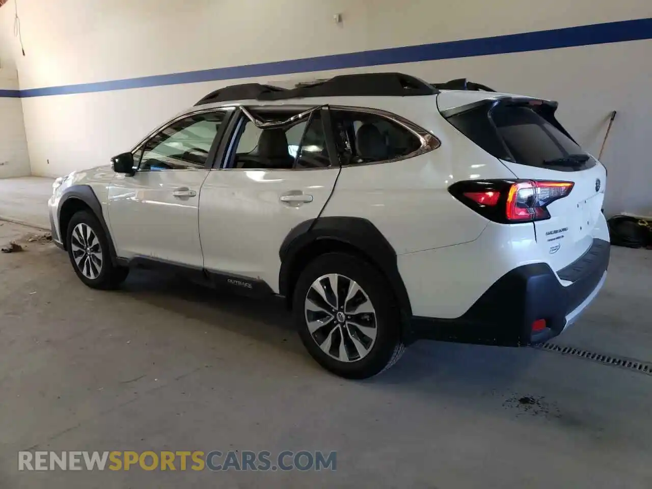 2 Photograph of a damaged car 4S4BTANC1S3186671 SUBARU OUTBACK 2025