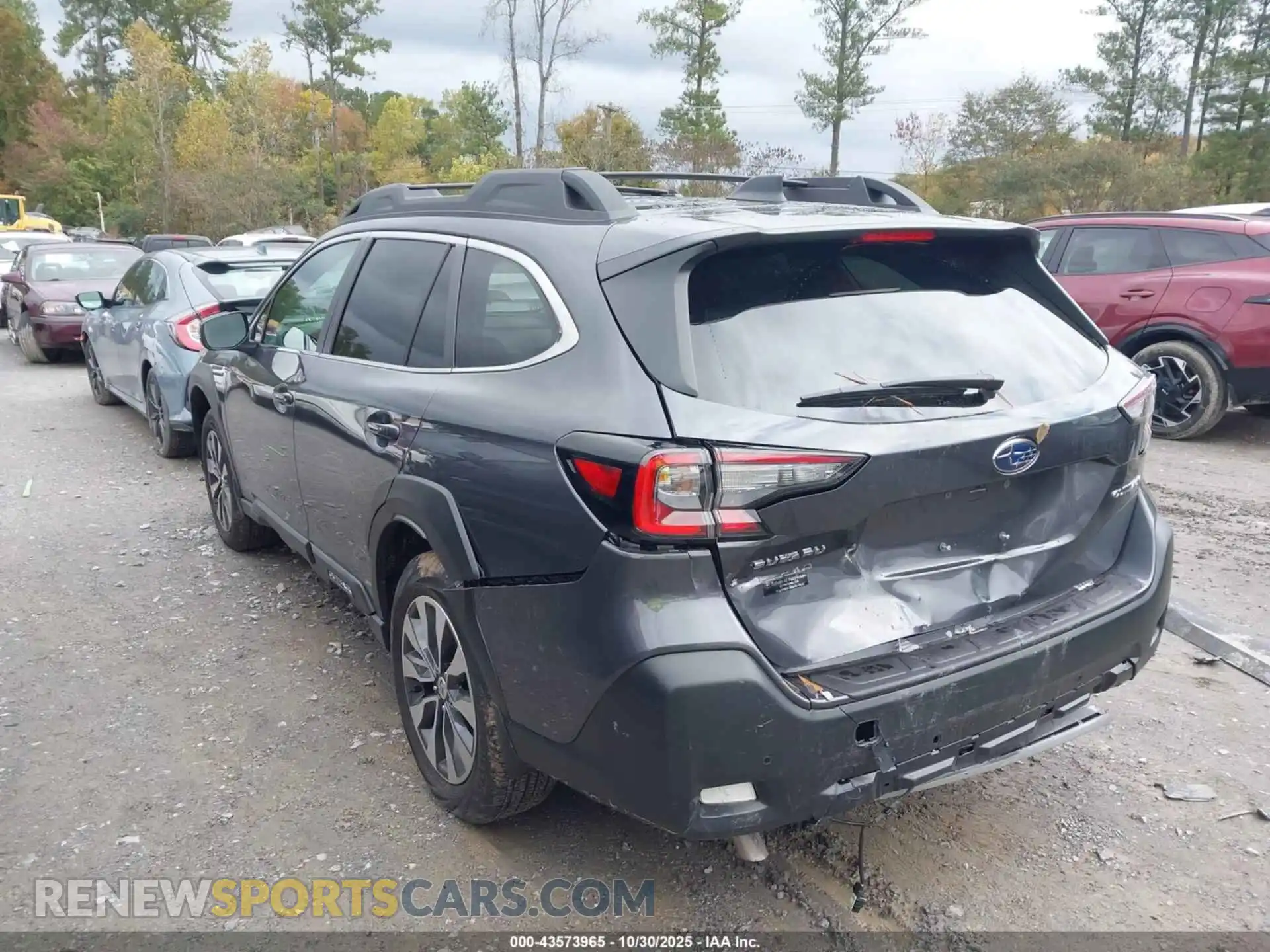 3 Photograph of a damaged car 4S4BTANC4S3287493 SUBARU OUTBACK 2025