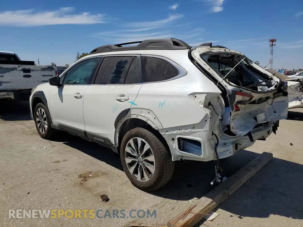 2 Photograph of a damaged car 4S4BTANC6S3176122 SUBARU OUTBACK 2025