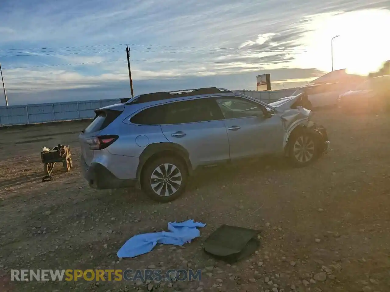 3 fotografías del automóvil dañado 4S4BTAPCXS3261042 SUBARU OUTBACK 2025