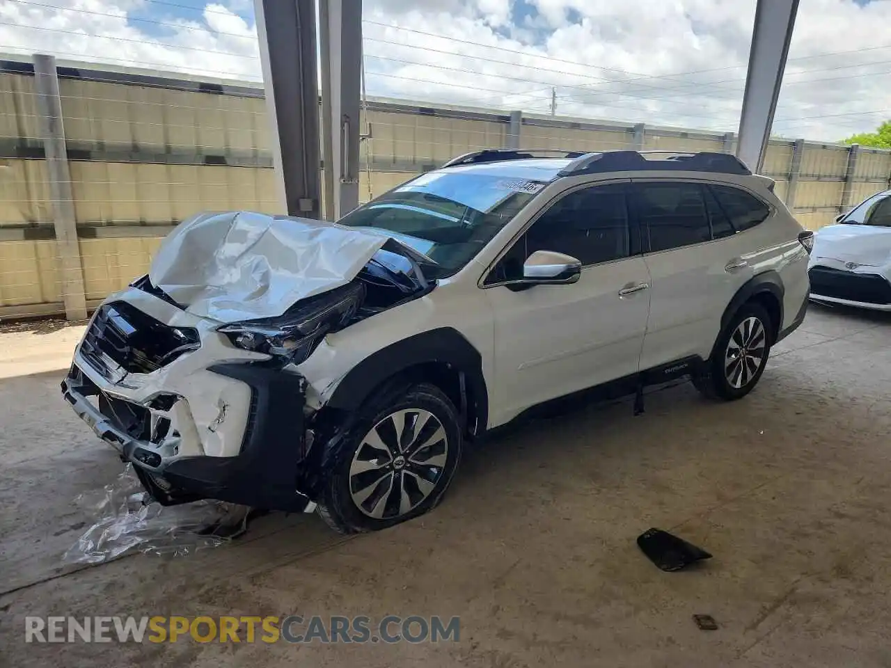 1 Фотография поврежденного автомобиля 4S4BTGPD1S3132909 SUBARU OUTBACK 2025