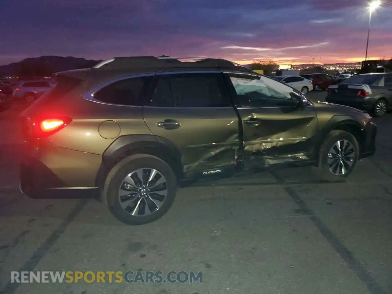 3 fotografías del automóvil dañado 4S4BTGPD6S3104037 SUBARU OUTBACK 2025