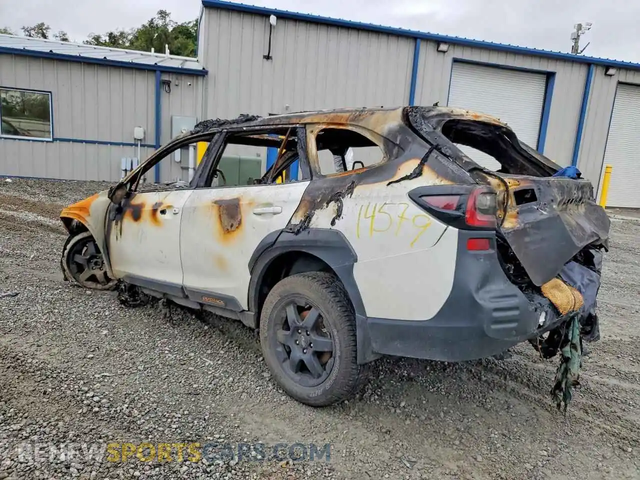 2 Фотография поврежденного автомобиля 4S4BTGUD6S3137866 SUBARU OUTBACK 2025