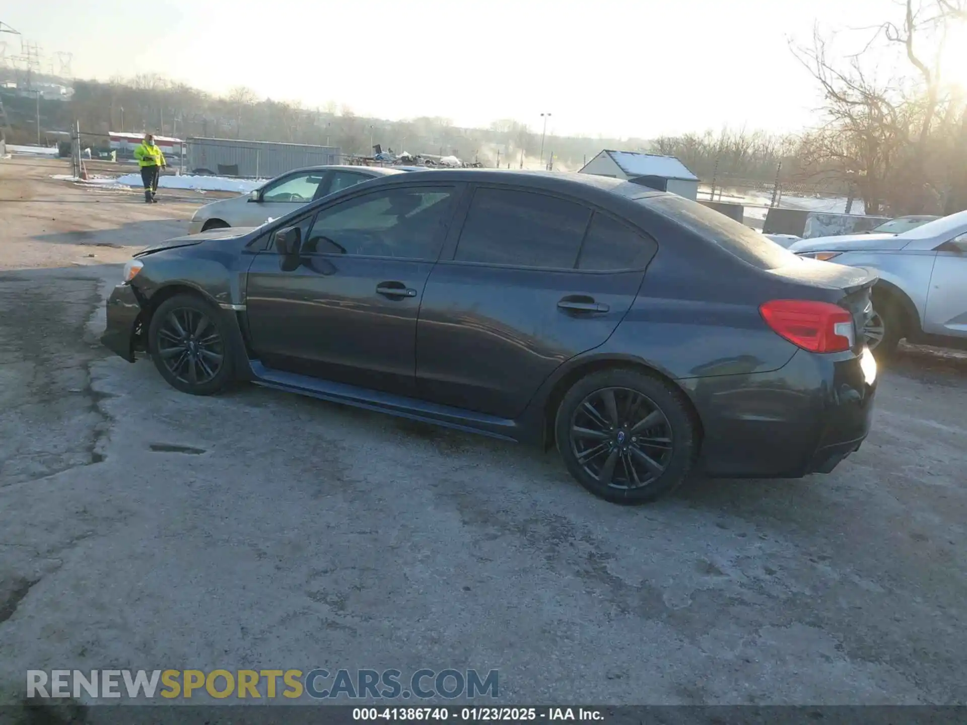 3 Фотография поврежденного автомобиля JF1VA1A68K9805308 SUBARU WRX 2019